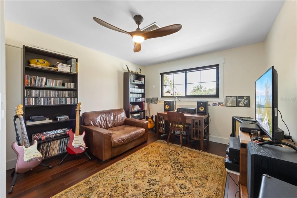 For Sale: $2,800,000 (5 beds, 3 baths, 3778 Square Feet)