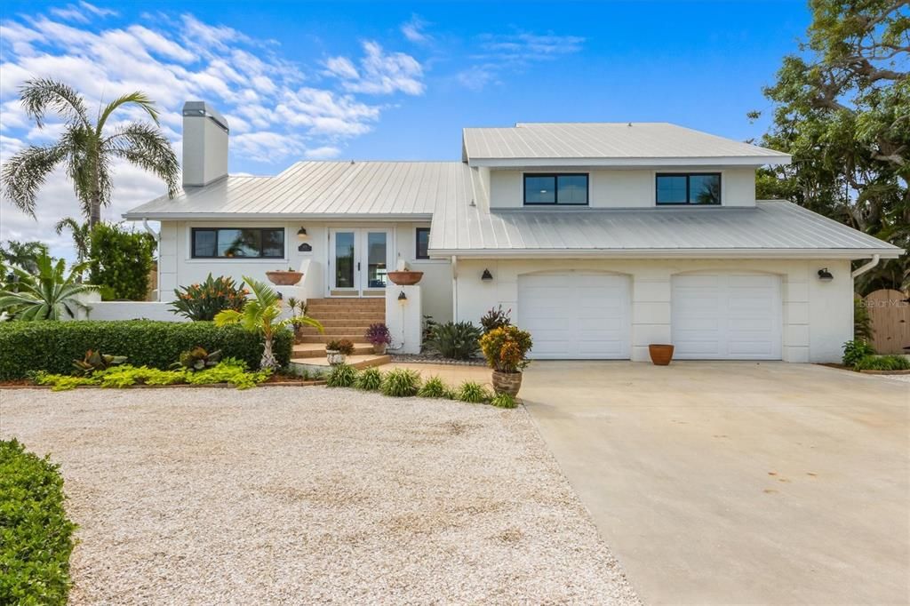 For Sale: $2,800,000 (5 beds, 3 baths, 3778 Square Feet)