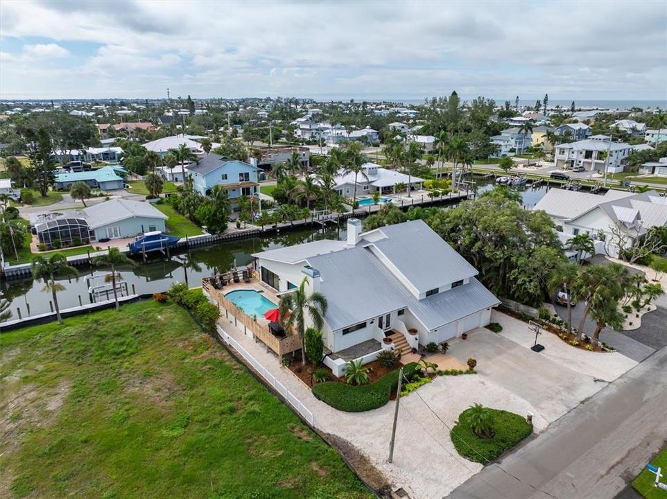 For Sale: $2,800,000 (5 beds, 3 baths, 3778 Square Feet)