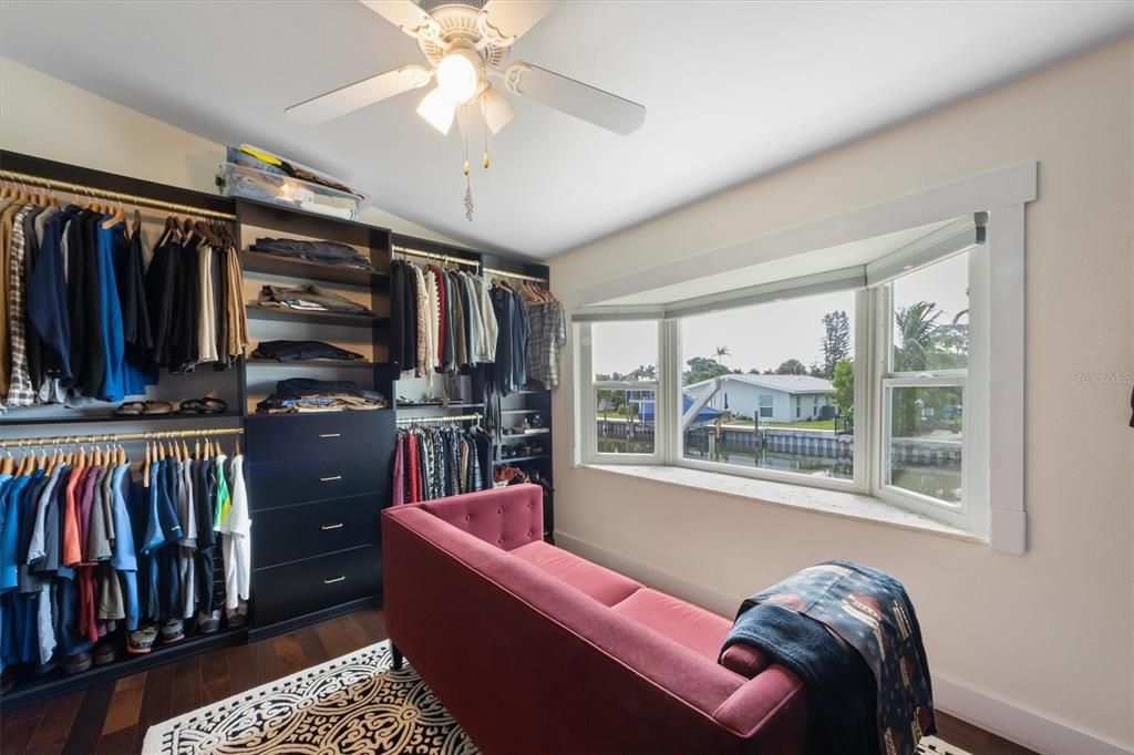 For Sale: $2,800,000 (5 beds, 3 baths, 3778 Square Feet)