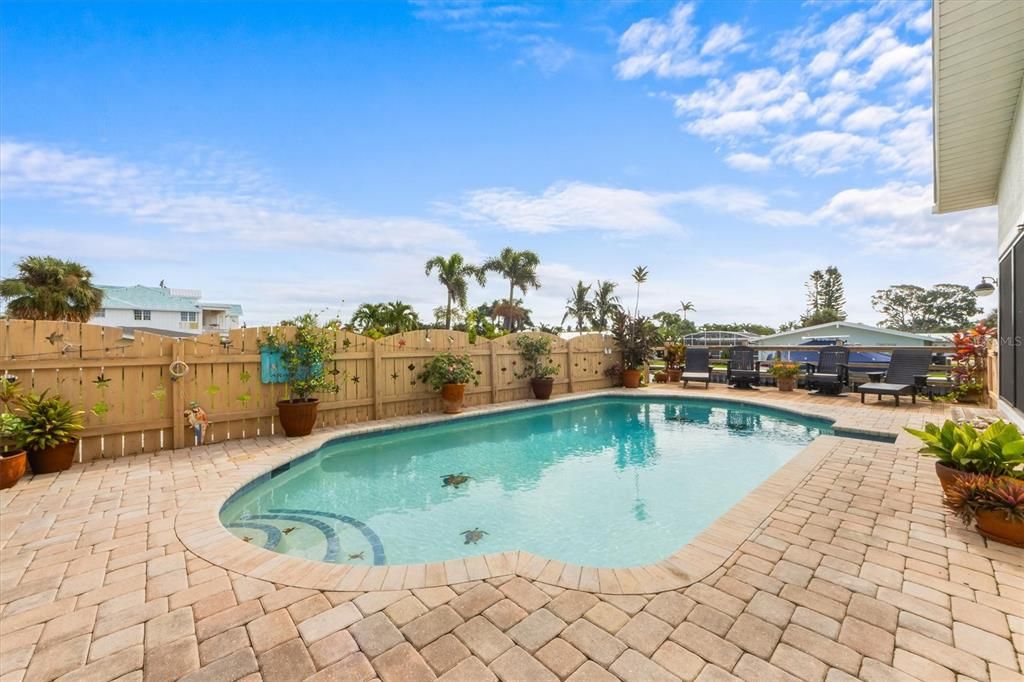 For Sale: $2,800,000 (5 beds, 3 baths, 3778 Square Feet)