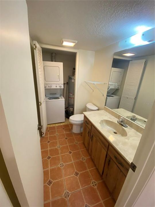 For Rent: $2,650 (2 beds, 2 baths, 1328 Square Feet)