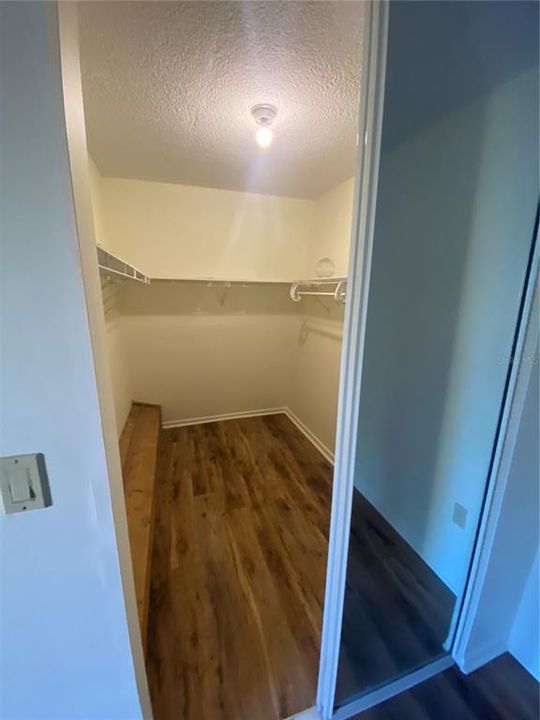 For Rent: $2,650 (2 beds, 2 baths, 1328 Square Feet)