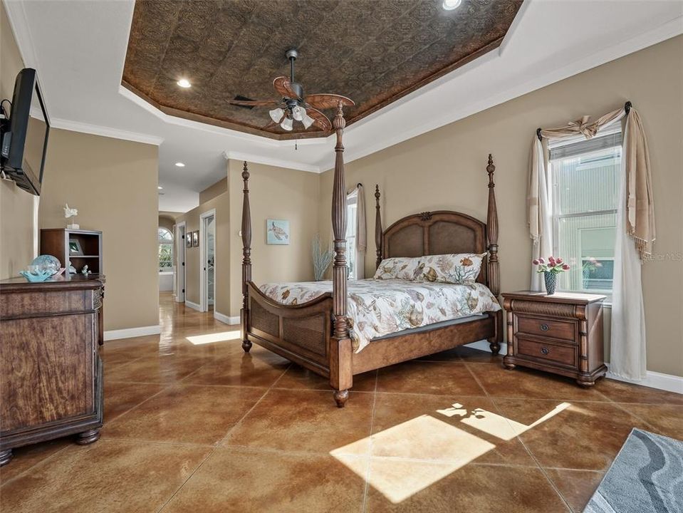 En Venta: $2,375,000 (4 camas, 3 baños, 4355 Pies cuadrados)