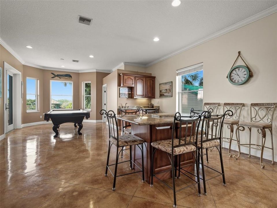 En Venta: $2,375,000 (4 camas, 3 baños, 4355 Pies cuadrados)