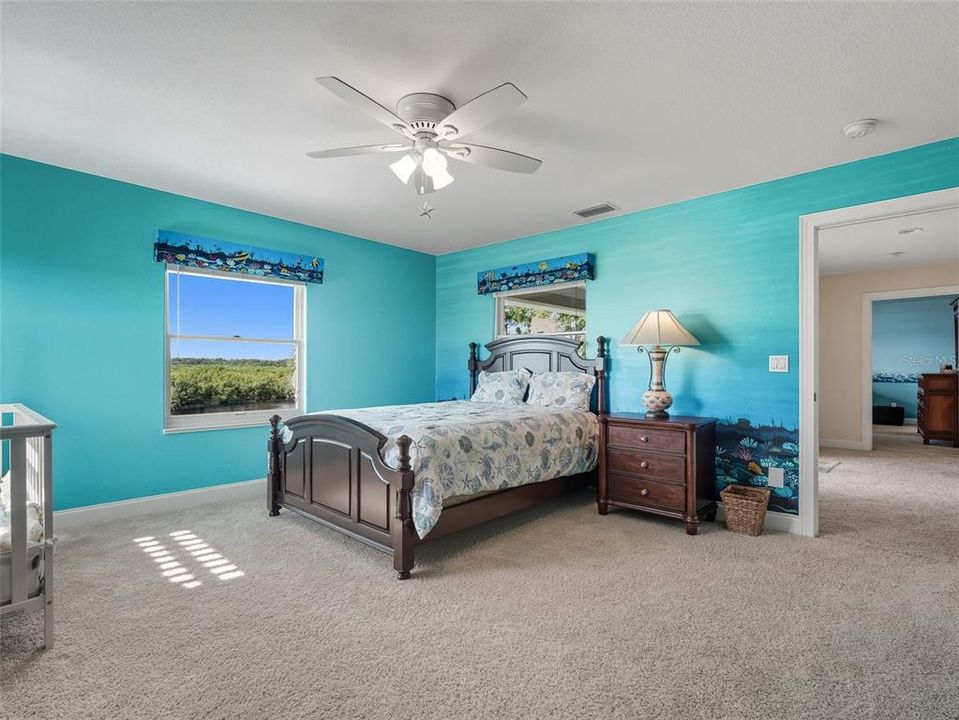 En Venta: $2,375,000 (4 camas, 3 baños, 4355 Pies cuadrados)