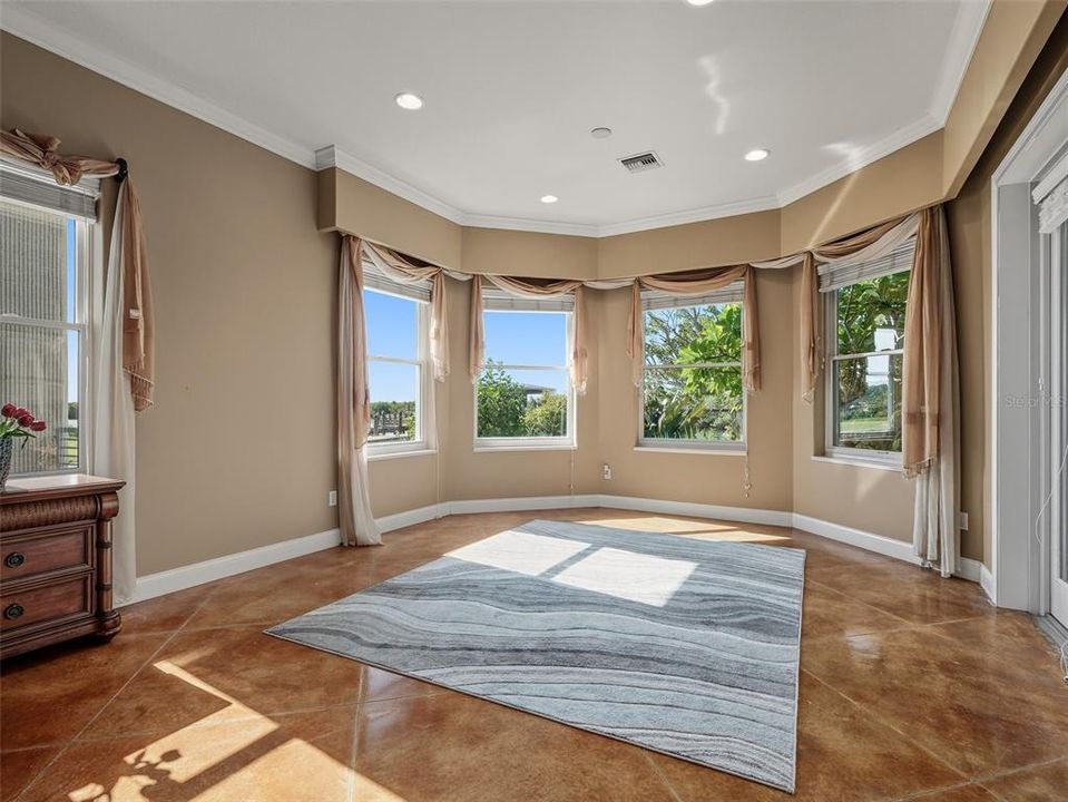 En Venta: $2,375,000 (4 camas, 3 baños, 4355 Pies cuadrados)