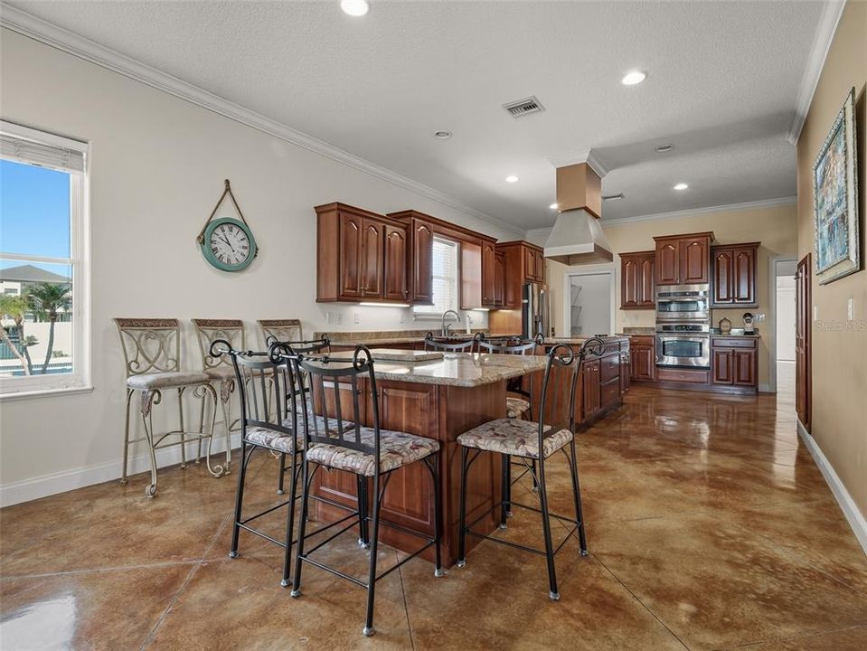 En Venta: $2,375,000 (4 camas, 3 baños, 4355 Pies cuadrados)