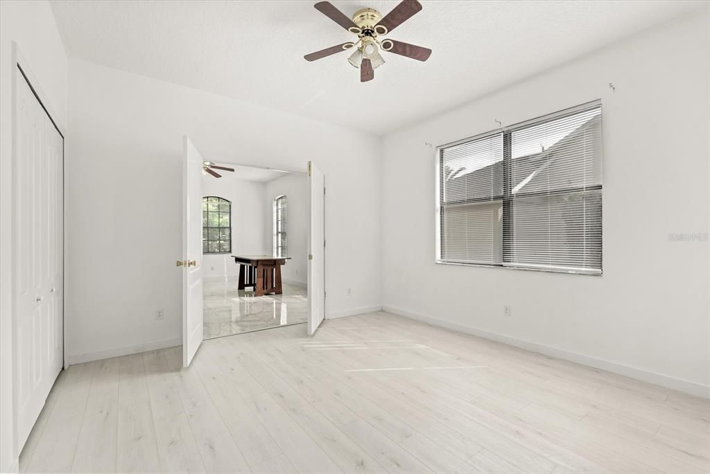 En Venta: $950,000 (6 camas, 4 baños, 4767 Pies cuadrados)