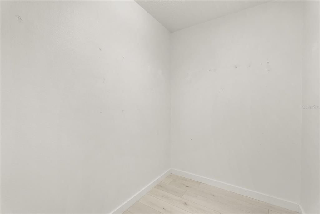 En Venta: $950,000 (6 camas, 4 baños, 4767 Pies cuadrados)