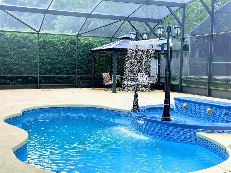 En Venta: $950,000 (6 camas, 4 baños, 4767 Pies cuadrados)