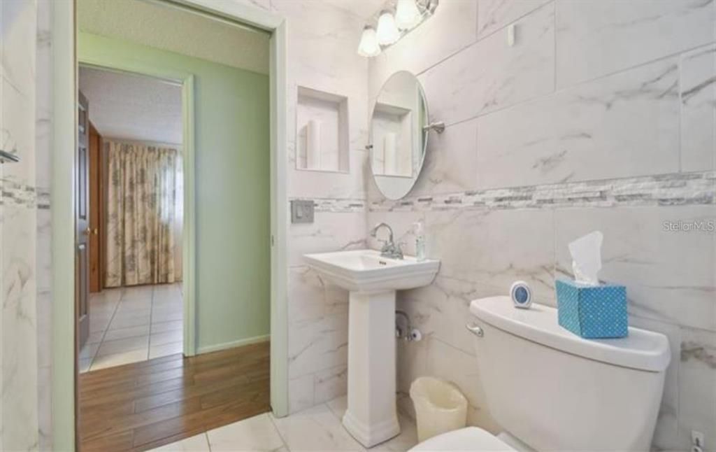 For Rent: $2,075 (3 beds, 2 baths, 1594 Square Feet)