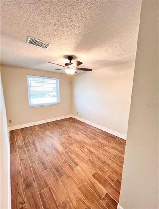 For Rent: $2,075 (3 beds, 2 baths, 1594 Square Feet)