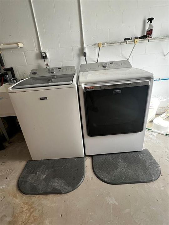 For Rent: $2,075 (3 beds, 2 baths, 1594 Square Feet)