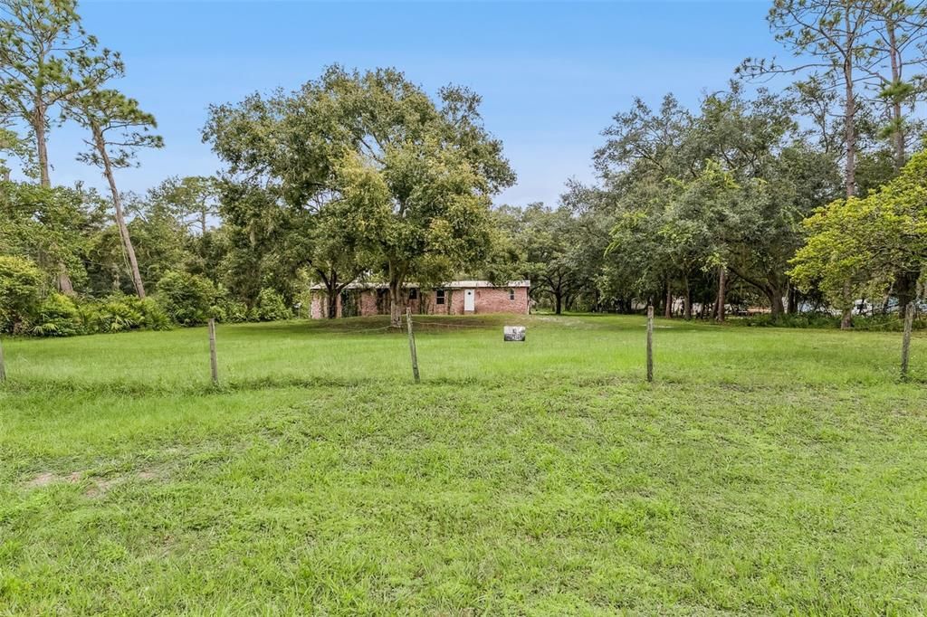 For Sale: $155,000 (3 beds, 2 baths, 1548 Square Feet)