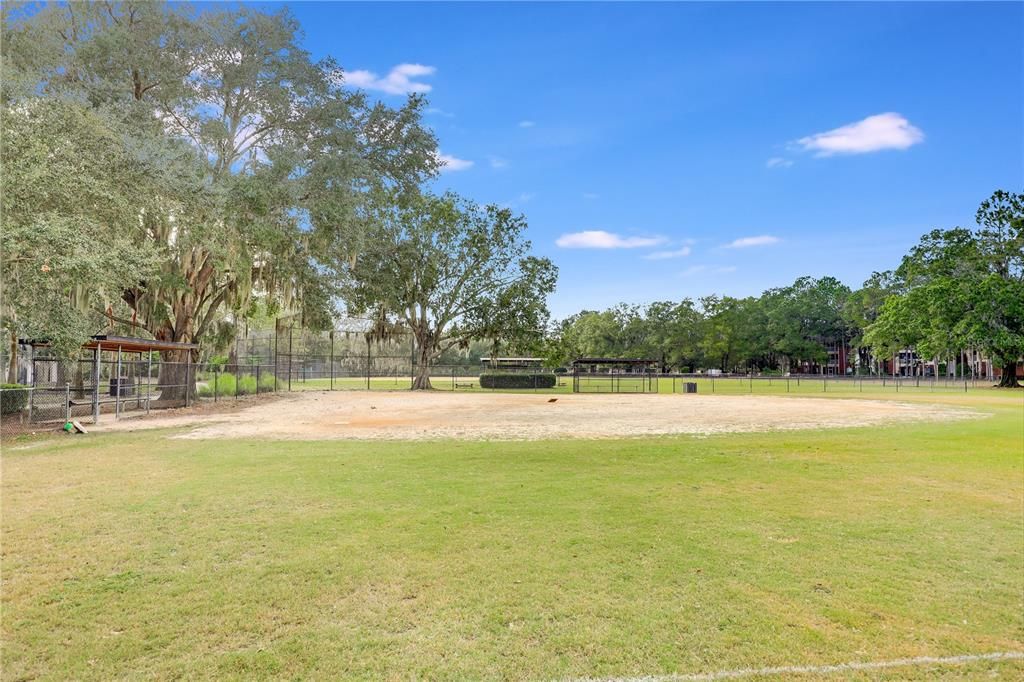 待售: $209,000 (3 贝兹, 2 浴室, 1440 平方英尺)