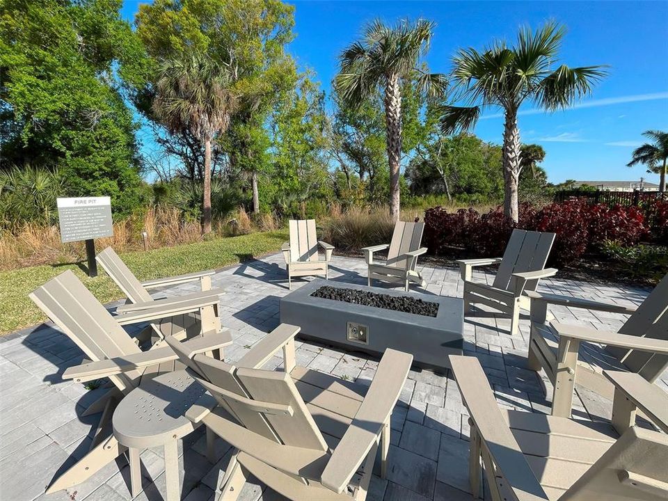 На продажу: $355,000 (3 спален, 2 ванн, 1555 Квадратных фут)