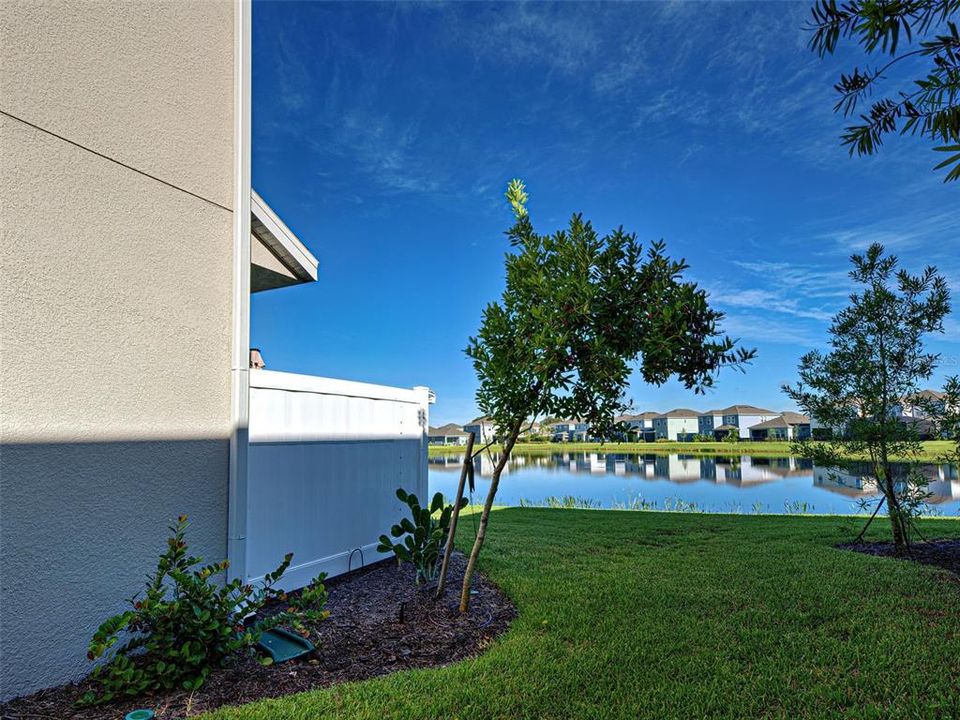 На продажу: $355,000 (3 спален, 2 ванн, 1555 Квадратных фут)