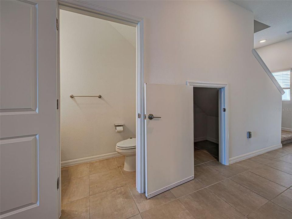 На продажу: $355,000 (3 спален, 2 ванн, 1555 Квадратных фут)