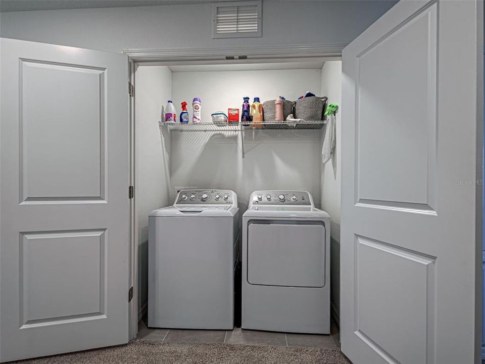 На продажу: $355,000 (3 спален, 2 ванн, 1555 Квадратных фут)