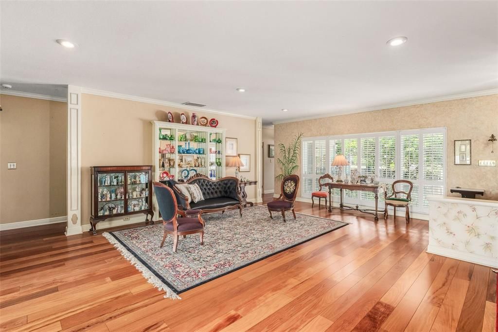 For Sale: $1,650,000 (4 beds, 3 baths, 3785 Square Feet)