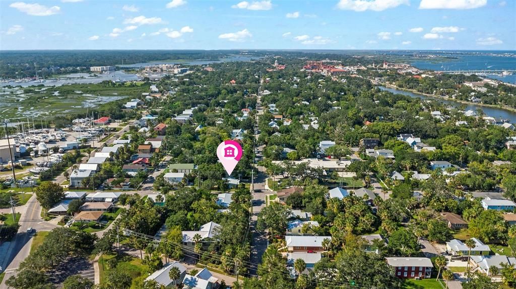 待售: $440,000 (2 贝兹, 1 浴室, 729 平方英尺)