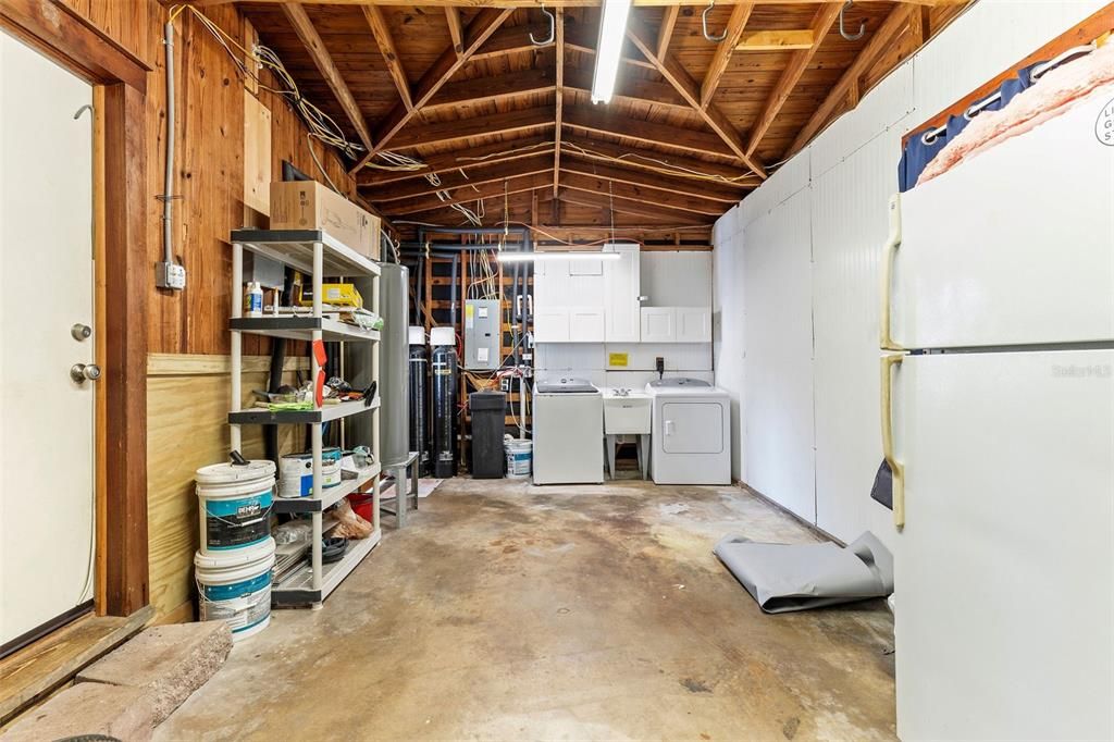 待售: $440,000 (2 贝兹, 1 浴室, 729 平方英尺)