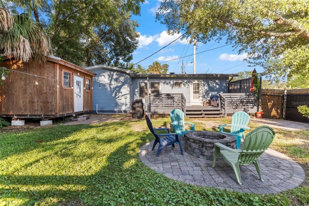 待售: $440,000 (2 贝兹, 1 浴室, 729 平方英尺)