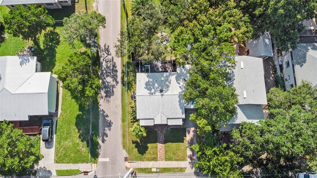 待售: $440,000 (2 贝兹, 1 浴室, 729 平方英尺)