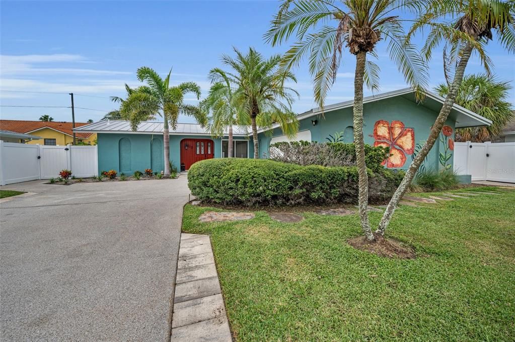 出租: $3,595 (3 贝兹, 2 浴室, 1344 平方英尺)