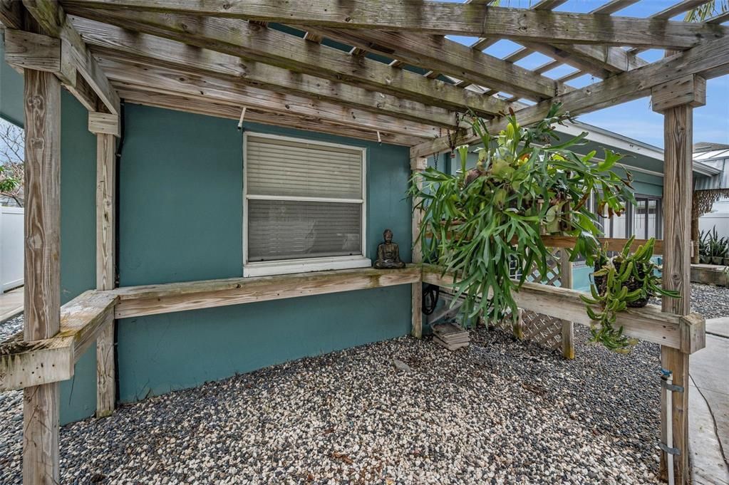 出租: $3,595 (3 贝兹, 2 浴室, 1344 平方英尺)