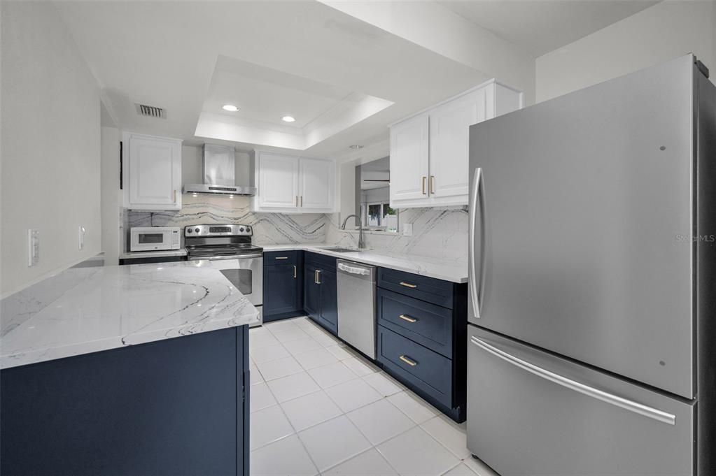 出租: $3,595 (3 贝兹, 2 浴室, 1344 平方英尺)