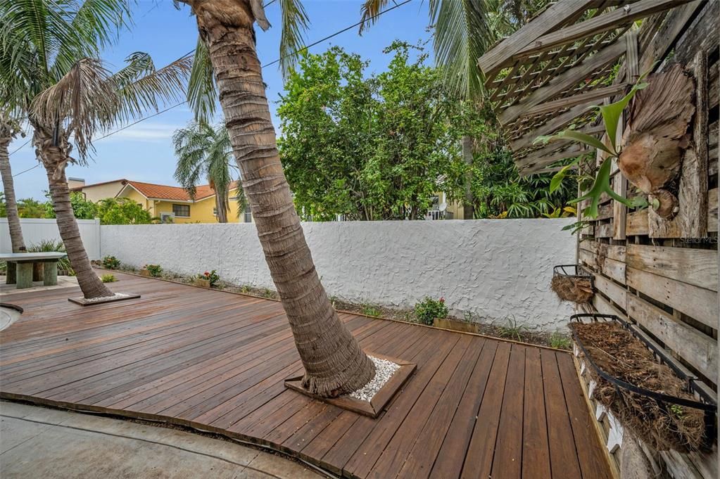 出租: $3,595 (3 贝兹, 2 浴室, 1344 平方英尺)