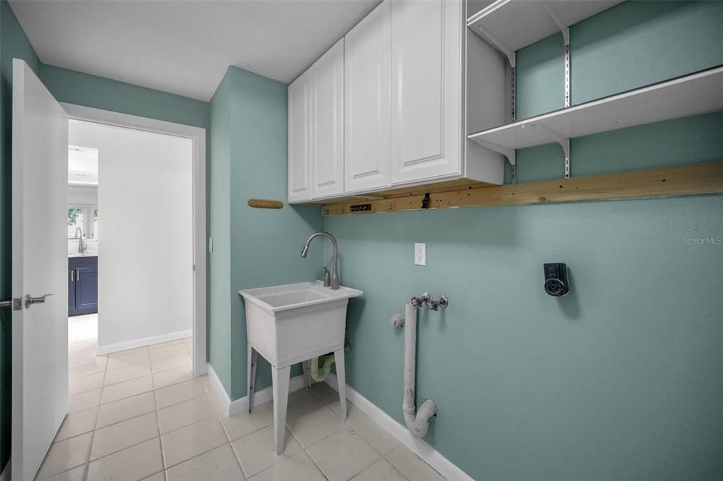 出租: $3,595 (3 贝兹, 2 浴室, 1344 平方英尺)