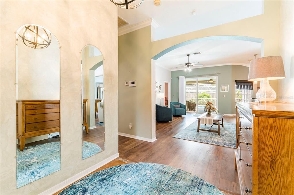 Active With Contract: $425,000 (4 beds, 2 baths, 1871 Square Feet)