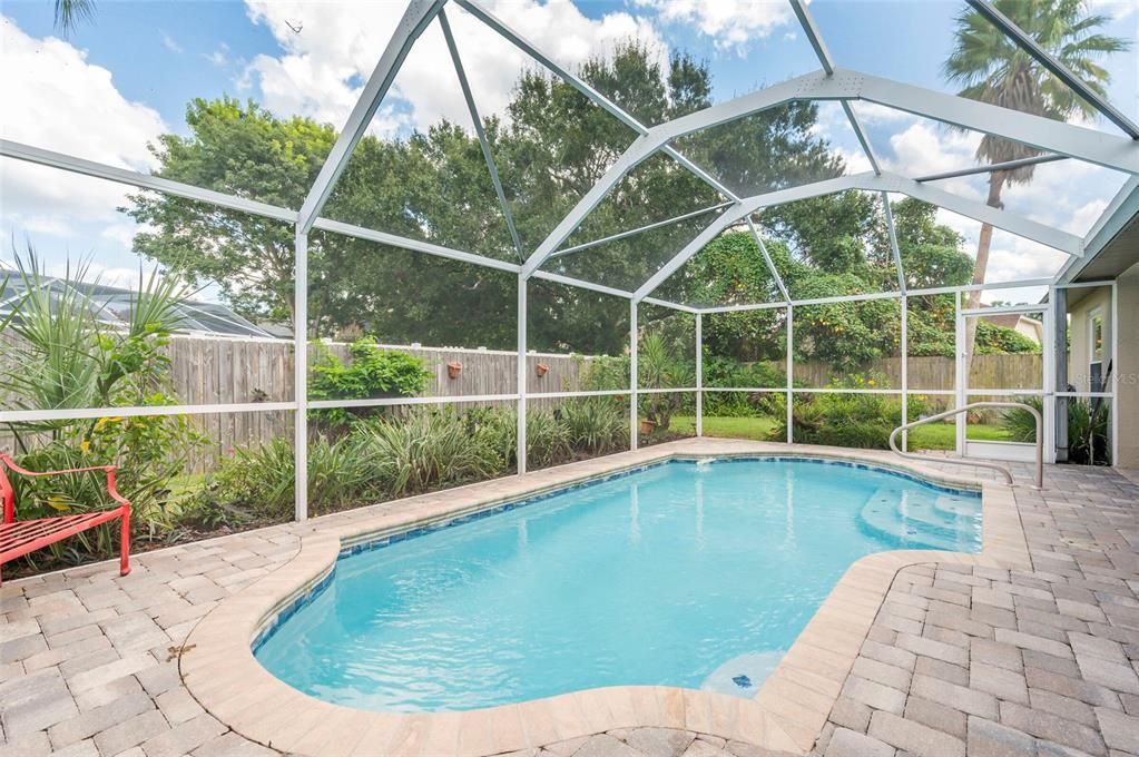 Active With Contract: $425,000 (4 beds, 2 baths, 1871 Square Feet)