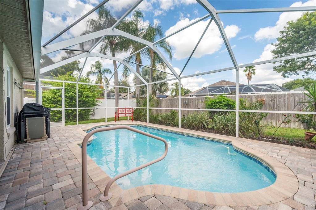 Active With Contract: $425,000 (4 beds, 2 baths, 1871 Square Feet)