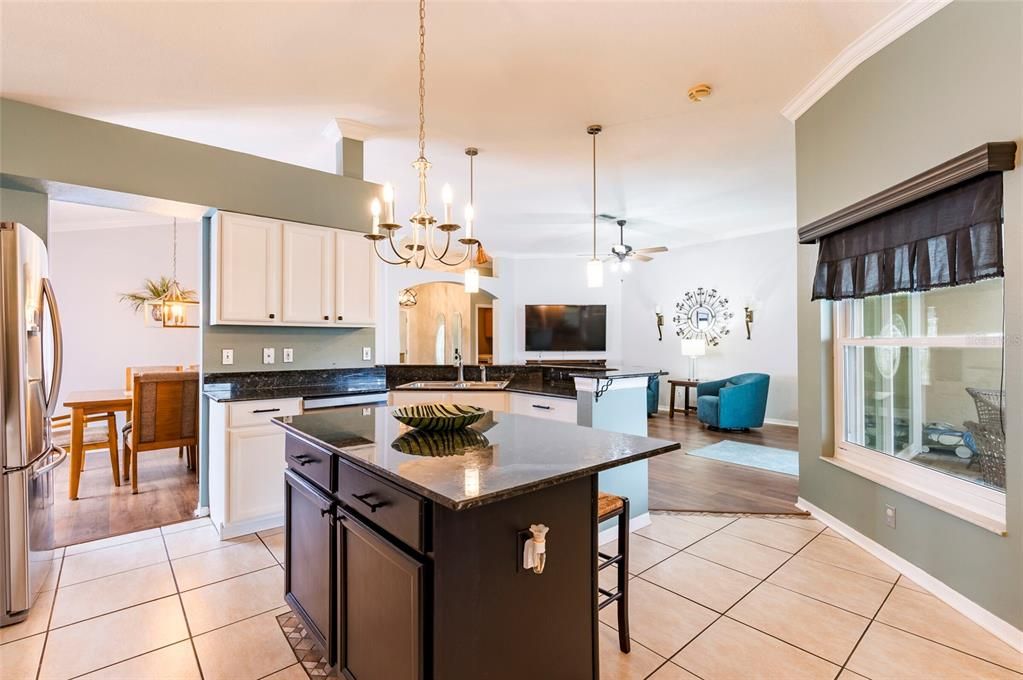 Active With Contract: $425,000 (4 beds, 2 baths, 1871 Square Feet)