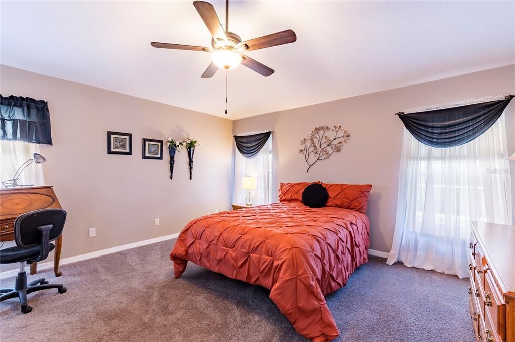 Active With Contract: $425,000 (4 beds, 2 baths, 1871 Square Feet)