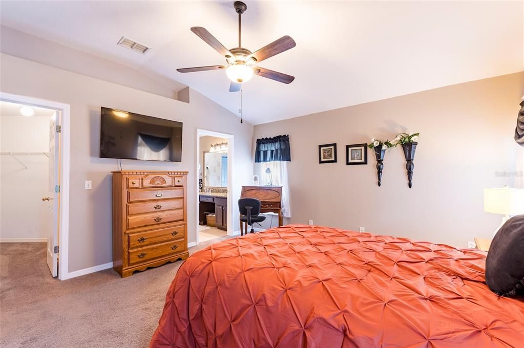 Active With Contract: $425,000 (4 beds, 2 baths, 1871 Square Feet)