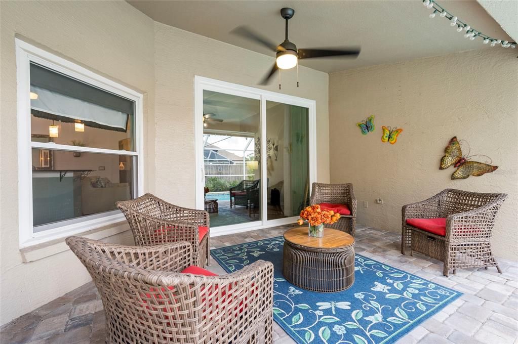 Active With Contract: $425,000 (4 beds, 2 baths, 1871 Square Feet)