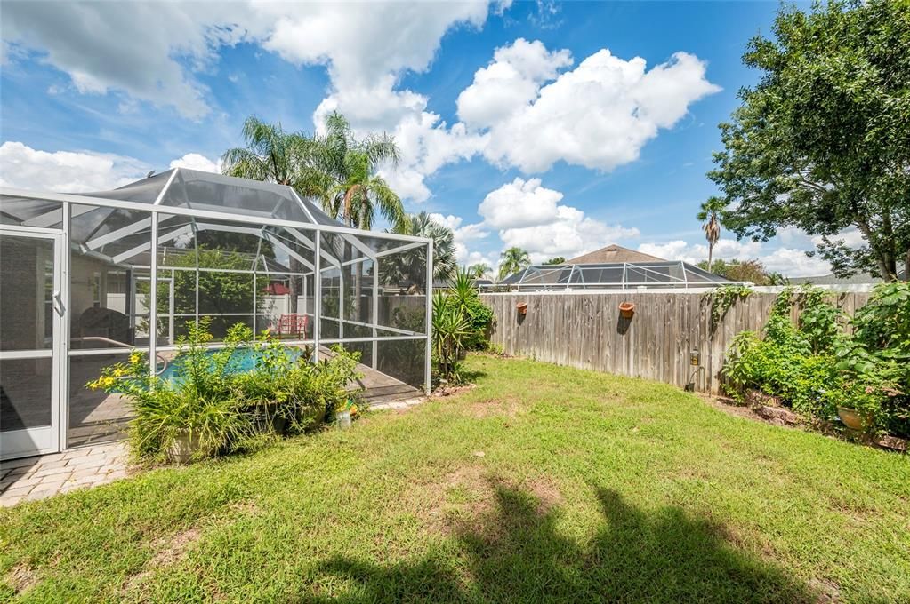 Active With Contract: $425,000 (4 beds, 2 baths, 1871 Square Feet)