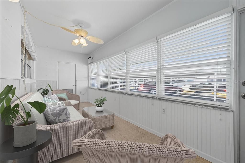 Activo con contrato: $106,000 (2 camas, 1 baños, 950 Pies cuadrados)