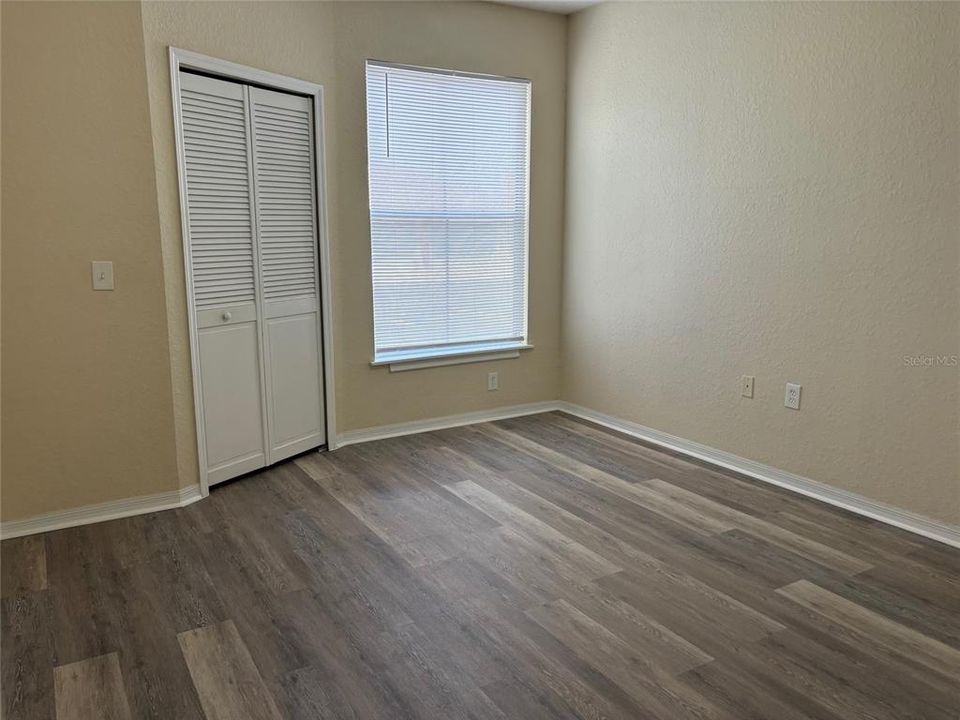 Active With Contract: $1,600 (2 beds, 2 baths, 1111 Square Feet)