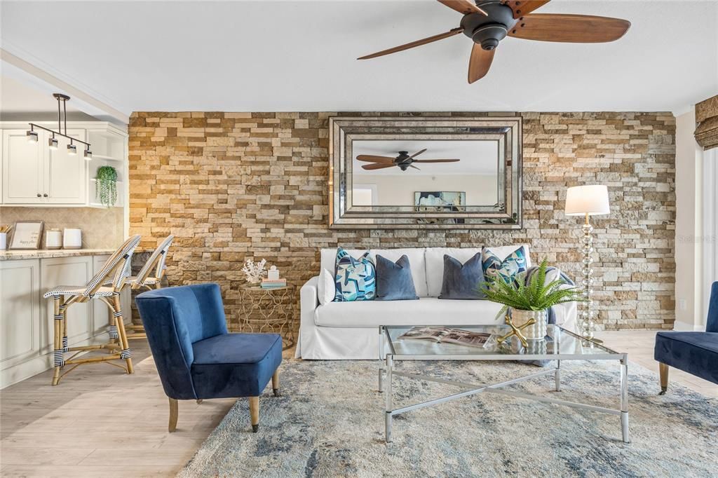 待售: $749,000 (2 贝兹, 2 浴室, 1165 平方英尺)