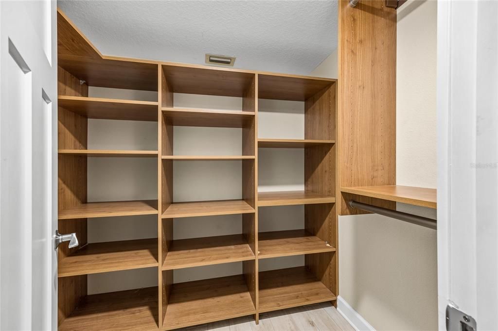 待售: $749,000 (2 贝兹, 2 浴室, 1165 平方英尺)