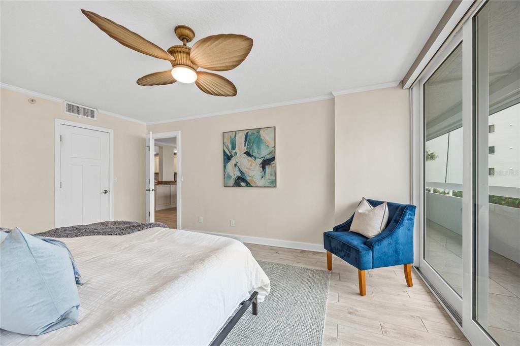 待售: $749,000 (2 贝兹, 2 浴室, 1165 平方英尺)