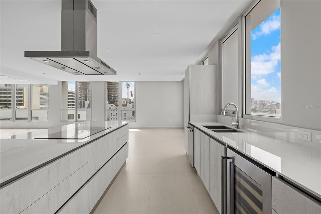 待售: $1,325,000 (2 贝兹, 2 浴室, 1616 平方英尺)