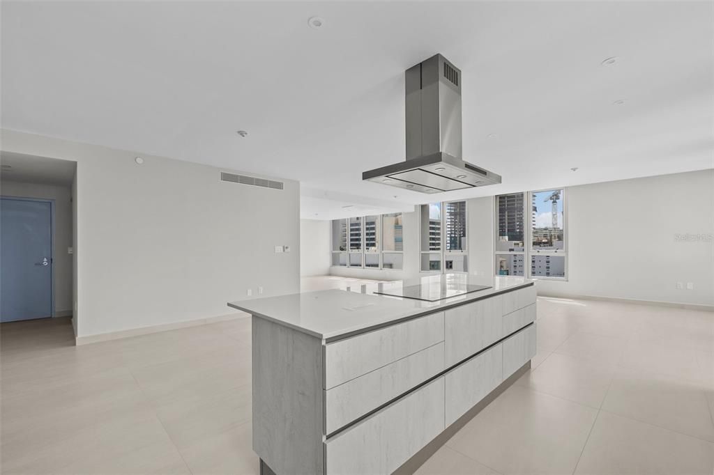 待售: $1,325,000 (2 贝兹, 2 浴室, 1616 平方英尺)