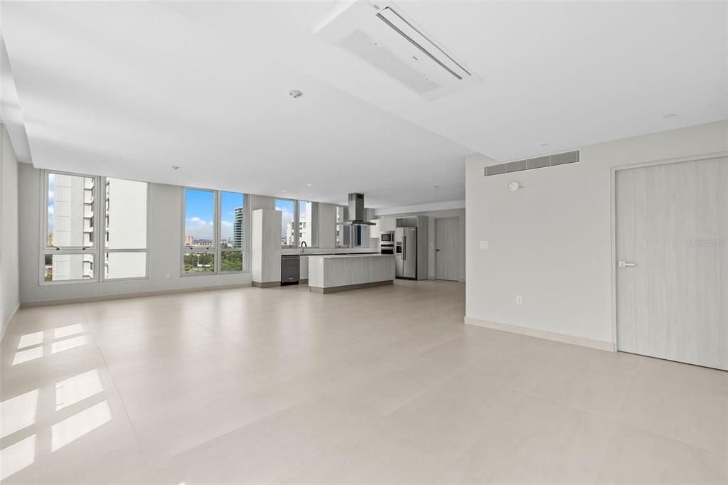 待售: $1,325,000 (2 贝兹, 2 浴室, 1616 平方英尺)